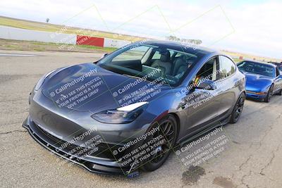 media/Mar-30-2025-Speed Ventures (Sun) [[39e6b1441d]]/Yellow/Grid/